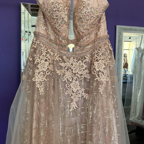 $50 SALE RoseGold A-line - Picture 3 of 11